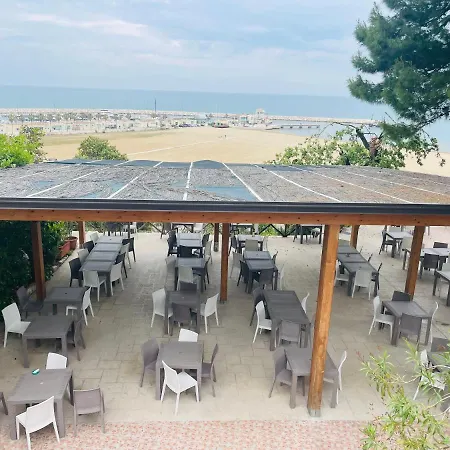 Piccolo Paradiso Del Gargano 3* Роди-Гарганико