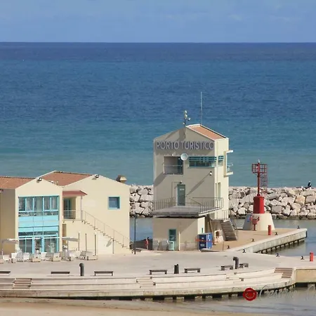 Piccolo Paradiso Del Gargano 3* Роди-Гарганико