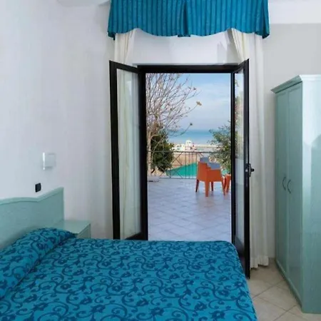 Piccolo Paradiso Del Gargano Ξενοδοχείο 3*