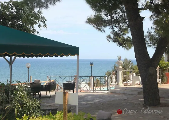 فندق Piccolo Paradiso Del Gargano 3*